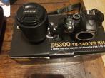 digitaal fototoestel nikon D 5300 met toebehoren, Audio, Tv en Foto, Fotocamera's Digitaal, Ophalen, Nikon