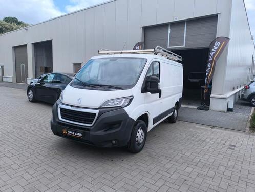 Peugeot Boxer L1H1 premium 335 130pk 10300 netto, Auto's, Bestelwagens en Lichte vracht, Bedrijf, Te koop, Achteruitrijcamera