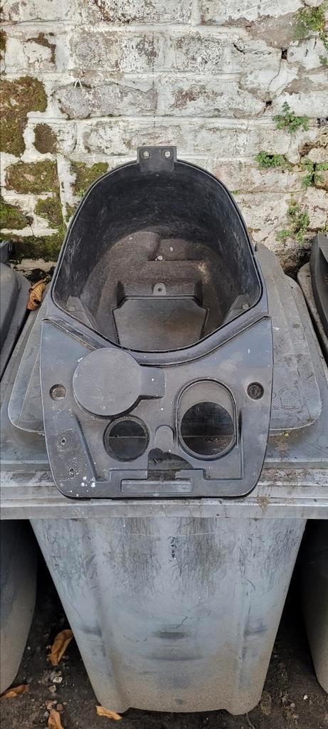 Peugeot tkr trekker vivacity kofferbak, Fietsen en Brommers, Brommeronderdelen | Scooters, Gebruikt, Peugeot, Overige typen, Ophalen of Verzenden