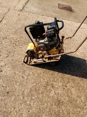 plaque vibrante beschikbaar voor biedingen