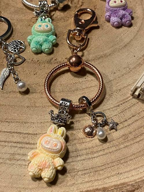 Labubu sleutelhangers, NIEUW, Verzamelen, Sleutelhangers, Nieuw, Knuffel of Figuurtje, Ophalen of Verzenden