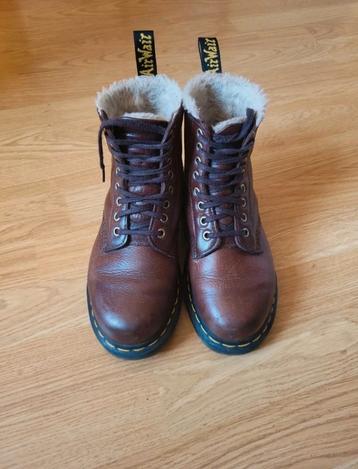 Dr. Martens beschikbaar voor biedingen