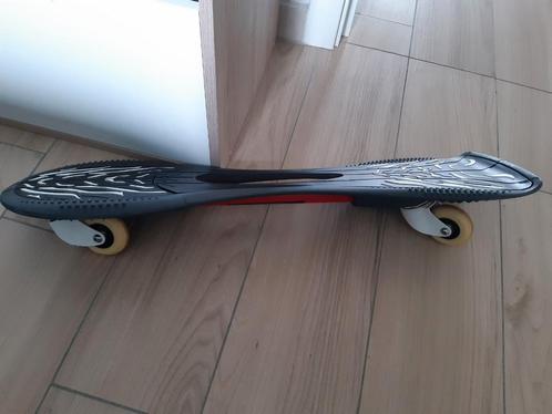 Waveboard Oxelo zwart/rood, Sports & Fitness, Skateboard, Comme neuf, Waveboard, Enlèvement