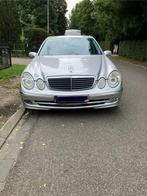 Mercedes E220 cdi w211 avantgarde, Auto's, Automaat, Achterwielaandrijving, Zwart, Leder en Stof