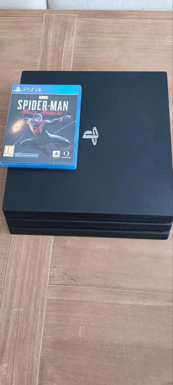 PS4 Pro+2 joysticks+1 games  beschikbaar voor biedingen