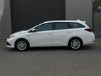 Toyota Auris break automaat, Auto's, Toyota, Stof, 4 cilinders, Wit, Bedrijf