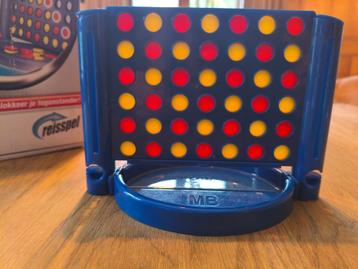 4 op een rij handig compact reisspel MB beschikbaar voor biedingen