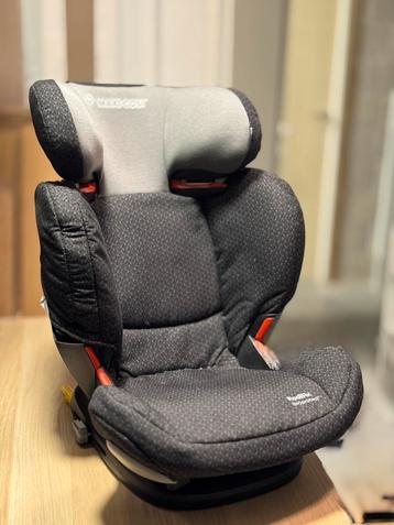 Perfect onderhouden verstelbare autostoel isofix! beschikbaar voor biedingen