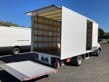 Iveco Daily dubbellucht airco versterkte vering 3500kg sleep beschikbaar voor biedingen