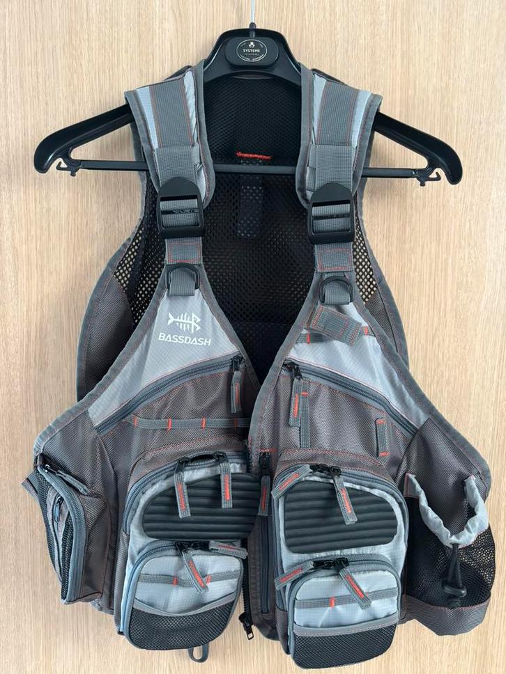Vliegvisvest zo goed als nieuw, Watersport en Boten, Hengelsport | Vliegvissen, Zo goed als nieuw, Ophalen of Verzenden