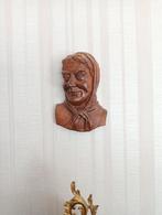 Deux statues en bois représentant un homme et une femme, Antiquités & Art, Enlèvement ou Envoi