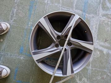 Originele volvo velg 235 r18 beschikbaar voor biedingen