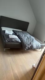 Bed inclusief matras, Huis en Inrichting, Slaapkamer | Bedden, Ophalen, Zwart, Zo goed als nieuw, 180 cm