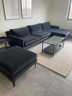 Sofa zwart hoekzetel met poef, Ophalen, Zo goed als nieuw