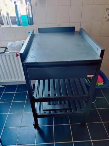 Luiertafel Troll beschikbaar voor biedingen