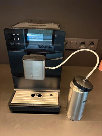 Miele koffiemachine Cm5310 beschikbaar voor biedingen