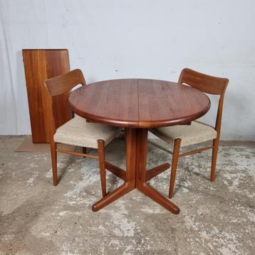 Korup Design, Vintage Deense ronde uitschuifbare tafel teak