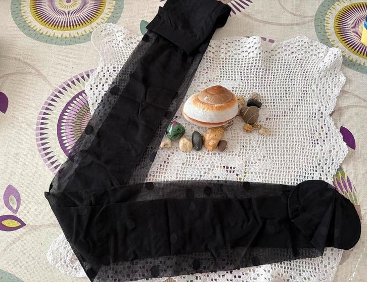 Zwarte visnetpanty met stippen  one size fits all, Kleding | Dames, Leggings, Maillots en Panty's, Zo goed als nieuw, Ophalen of Verzenden