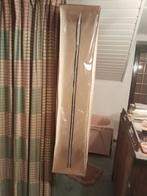 Penderie mobile en plastique avec 2 crochets 15 vêtements