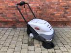 Professionele veegmachine op accu, Tuin en Terras, Ophalen, Zo goed als nieuw, Dibo