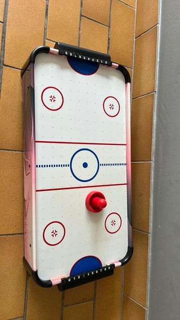 Mini air hockey beschikbaar voor biedingen