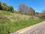 Terrain à vendre à Vaux-Sur-Sure, 1500 m² of meer