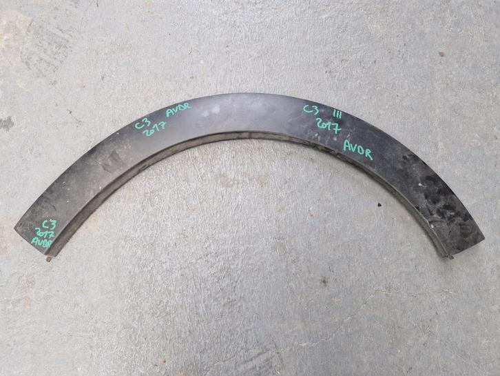 Elargisseur d'aile  CITROEN C3 2017 3 AVANT DROIT extension, Autos : Pièces & Accessoires, Freins & Transmission, Citroën, Enlèvement ou Envoi