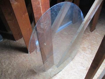 Rond glazen blad salontafel beschikbaar voor biedingen