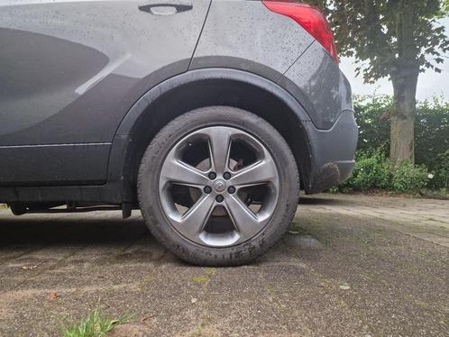 18'' BANDEN VELGEN (OPEL MOKKA), Auto-onderdelen, Banden en Velgen, Banden en Velgen, Winterbanden, 18 inch, 215 mm, Terreinwagen