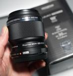 Objectifs à focale fixe Olympus mft 30 mm et 25 mm, Enlèvement ou Envoi, Comme neuf, Objectif macro