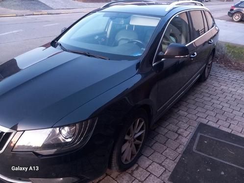 Skoda Superb GREENLINE 1.6 tdi, Auto's, Skoda, Particulier, Superb, Elektrisch, Euro 5, Zwart, Zwart, Leder, Ophalen
