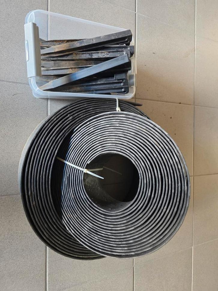 Nature borderrand 12cm 24m + pennen, Jardin & Terrasse, Traverses & Bordures, Comme neuf, Enlèvement