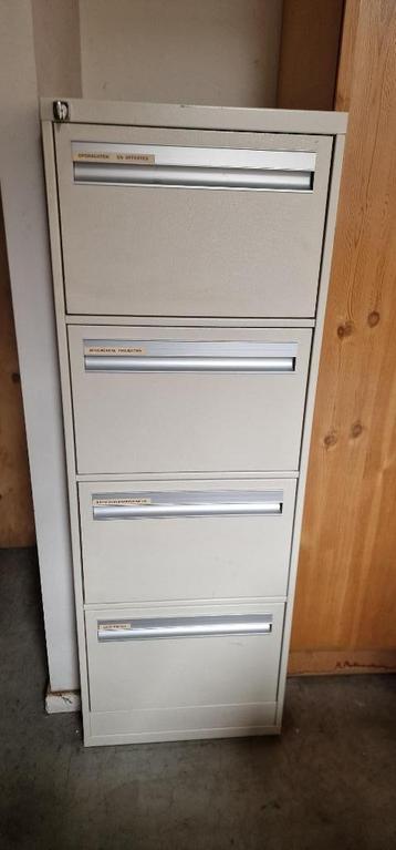 Metalen dossierkast/ladekast 4 lades (tot 30/09) beschikbaar voor biedingen
