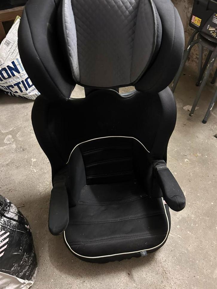 Siège auto enfant 15–36 kg (Groupe 2/3), Enfants & Bébés, Sièges auto, Comme neuf, 15 à 36 kg, Ceinture de sécurité, Enlèvement