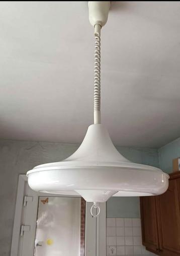 Lampe Space Age beschikbaar voor biedingen