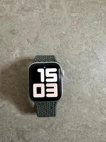 Apple Watch series 6 zilver beschikbaar voor biedingen