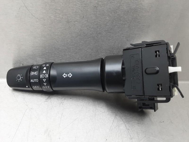 LICHTSCHAKELAAR Mitsubishi Lancer Sports Sedan (CY / CZ), Gebruikt, Mitsubishi