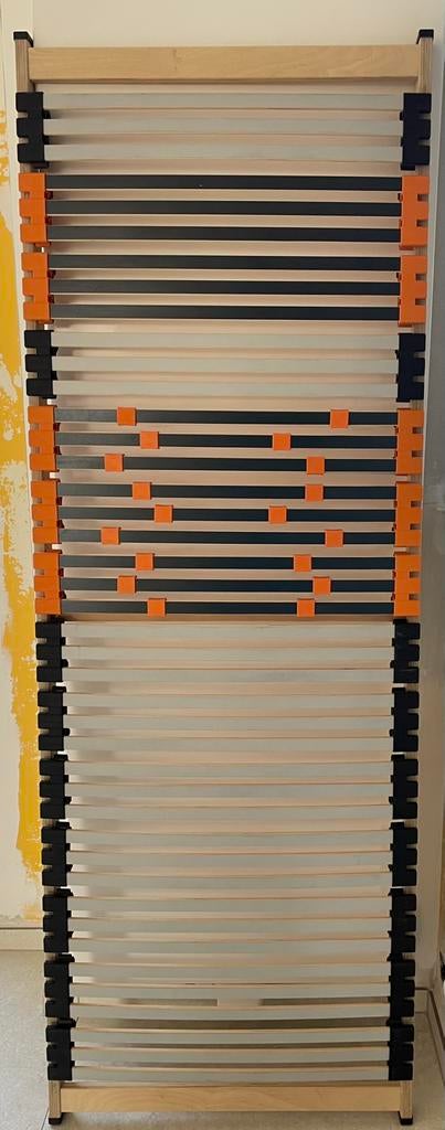 Lattenbodem 70x200 (2 stuks beschikbaar) geen koeriers, Ophalen, Zo goed als nieuw