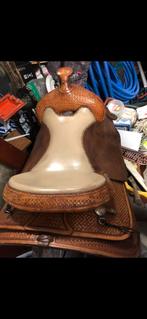 Selle Western pouces 17 , N R H A SADDLESMITH en cuir, Animaux & Accessoires, Chevaux & Poneys | Selles, Enlèvement, Comme neuf