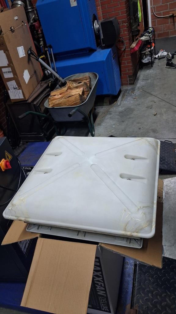 Dakluik 40x40 cm – 2 stuks met hor en verduistering, Ophalen