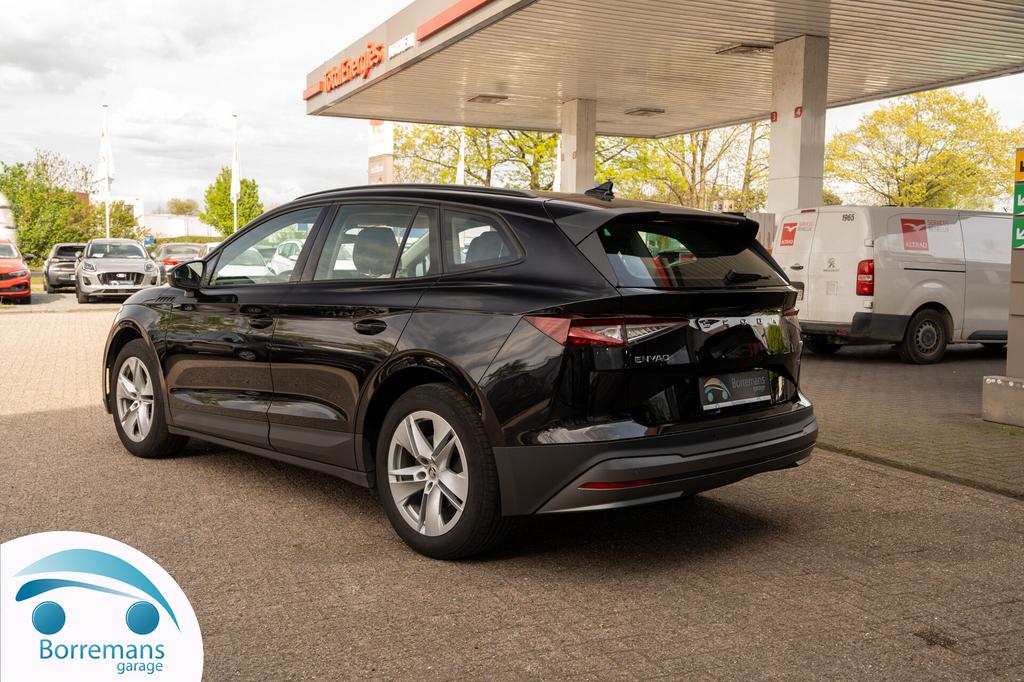 Skoda Enyaq IV 60 SOH 94,6 % Carplay/Front-Lane Assist/Navi, Auto's, Skoda, Zwart, 5 zetels, 5 deurs, Enyaq