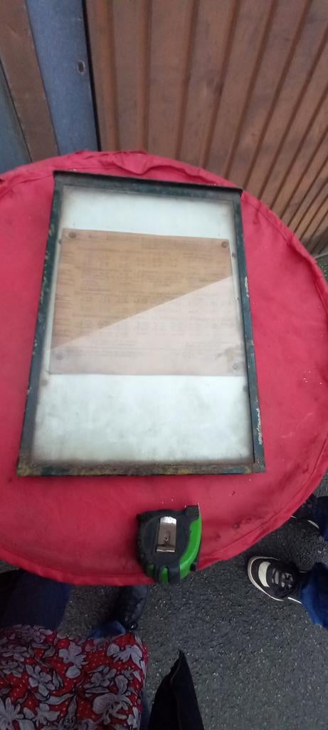 Cadre métal et plaque