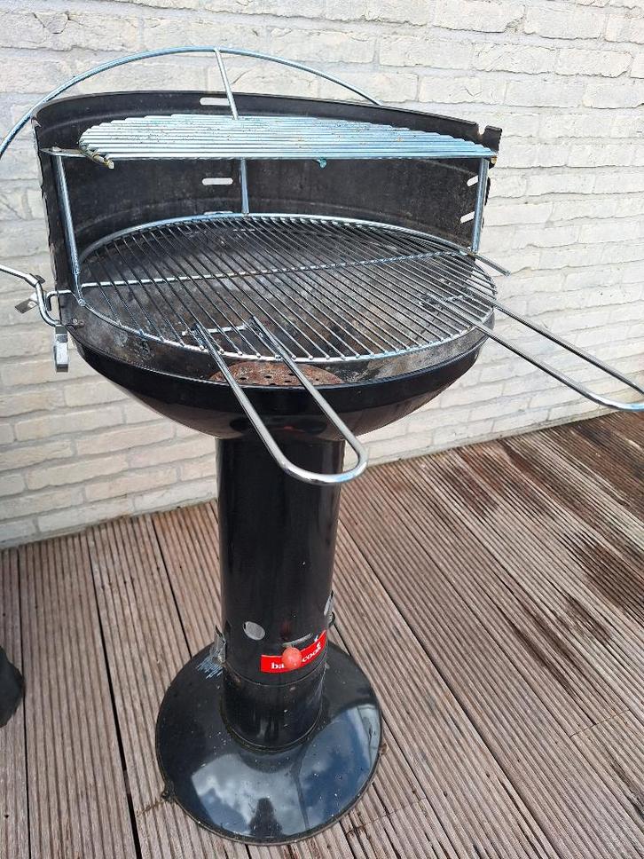 BARBECOOK barbeque, Tuin en Terras, Houtskoolbarbecues, Gebruikt, Met accessoires, Ophalen