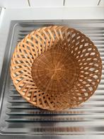 Vintage ronde mand met een open vlechtwerk, Ophalen, Zo goed als nieuw, Riet, Schaal