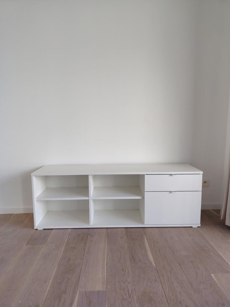 Wit Tv-meubel met lades, Ophalen, Kunststof, 100 tot 150 cm, Zo goed als nieuw
