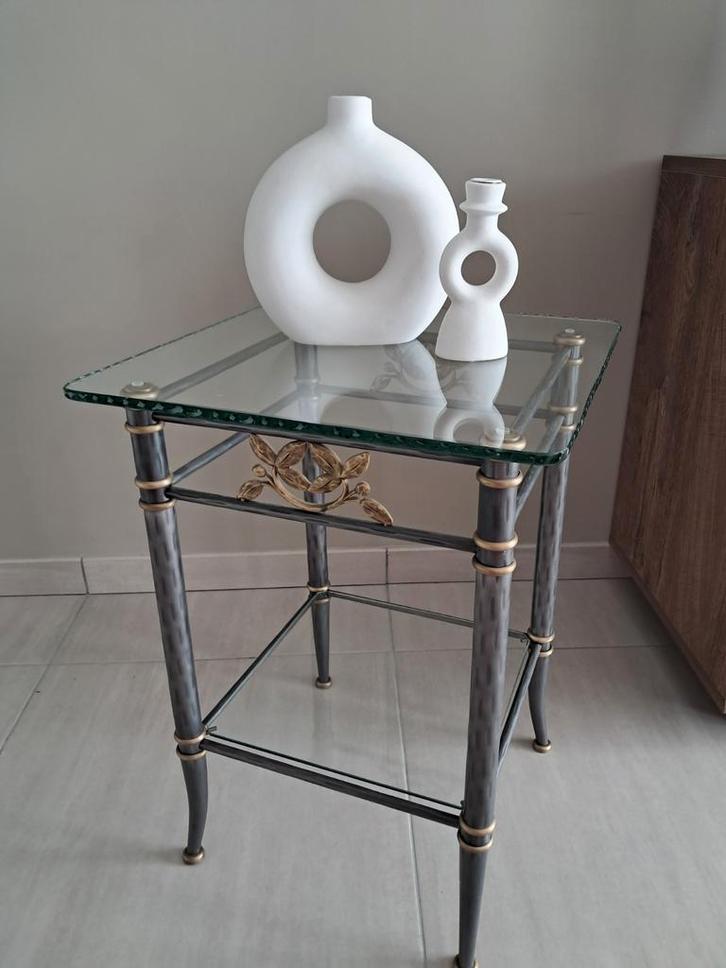 2 tables d'appoint en verre et fer forgé, Maison & Meubles, Tables | Dessertes, Verre