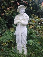 Tuinbeeld van man leunend op spade, Tuin en Terras, Tuinbeelden, Ophalen, Gebruikt, Beton, Mensenbeeld