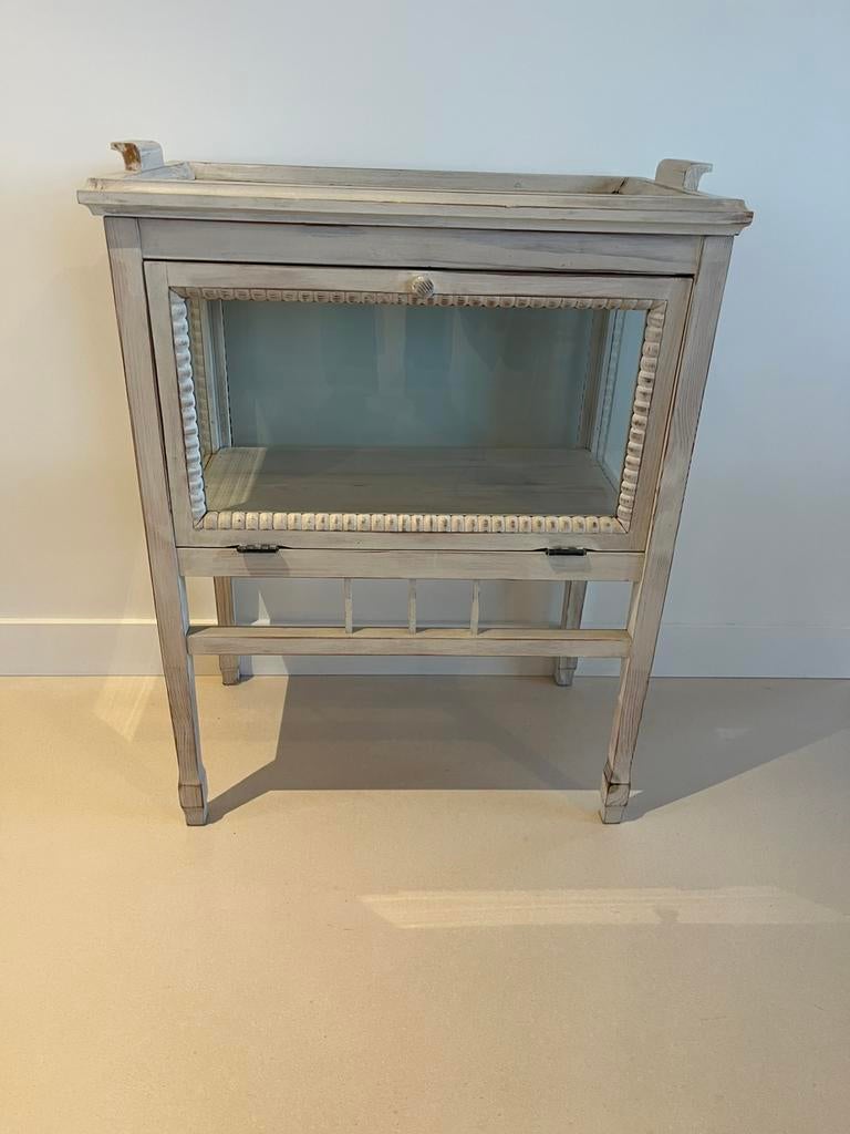 Petit meuble vitrine, Maison & Meubles, Enlèvement, Comme neuf