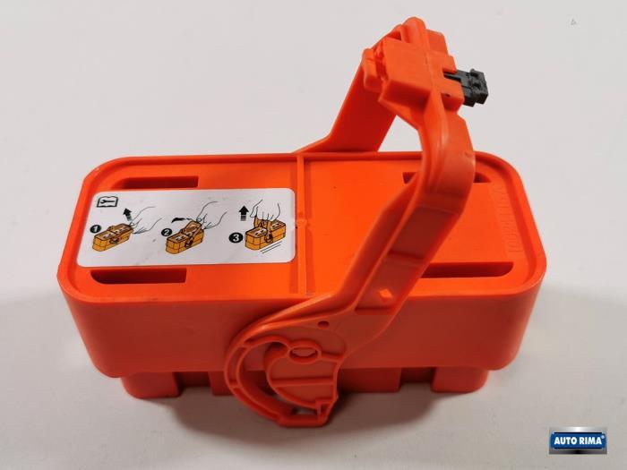 Prise de service hybride d'un Volvo V60, -, 3 mois de garantie, -, -