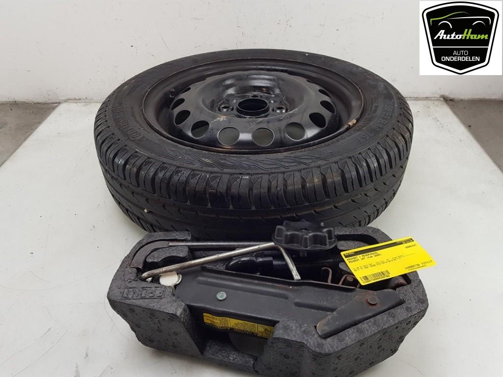 DIVERSEN Krikset + reservewiel 107 (|5401P0|672595|), Auto-onderdelen, Overige Auto-onderdelen, Peugeot, Gebruikt